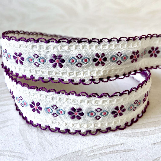 Daisy_Jacquard_Ribbon_Purple