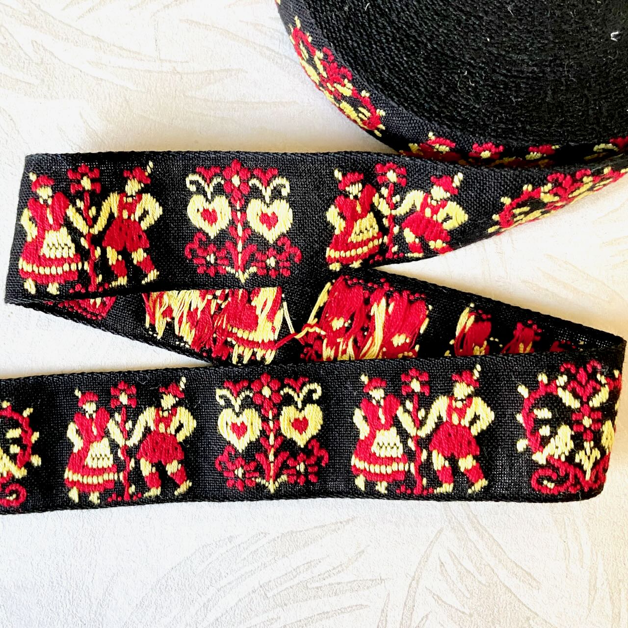 Dancers_Indanthren_Jacquard_Ribbon