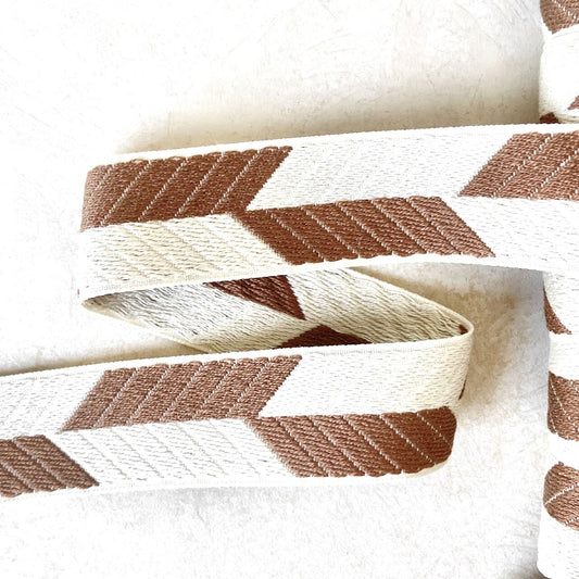 Diagonal_Lines_Jacquard_Ribbon
