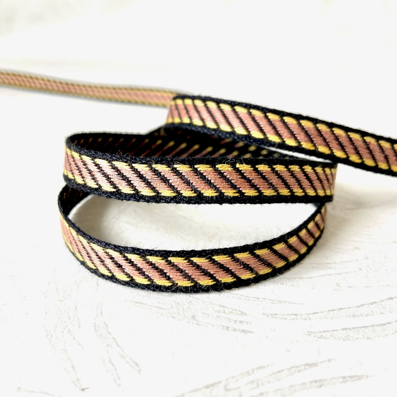 Diagonal_Stripe_Jacquard_Ribbon