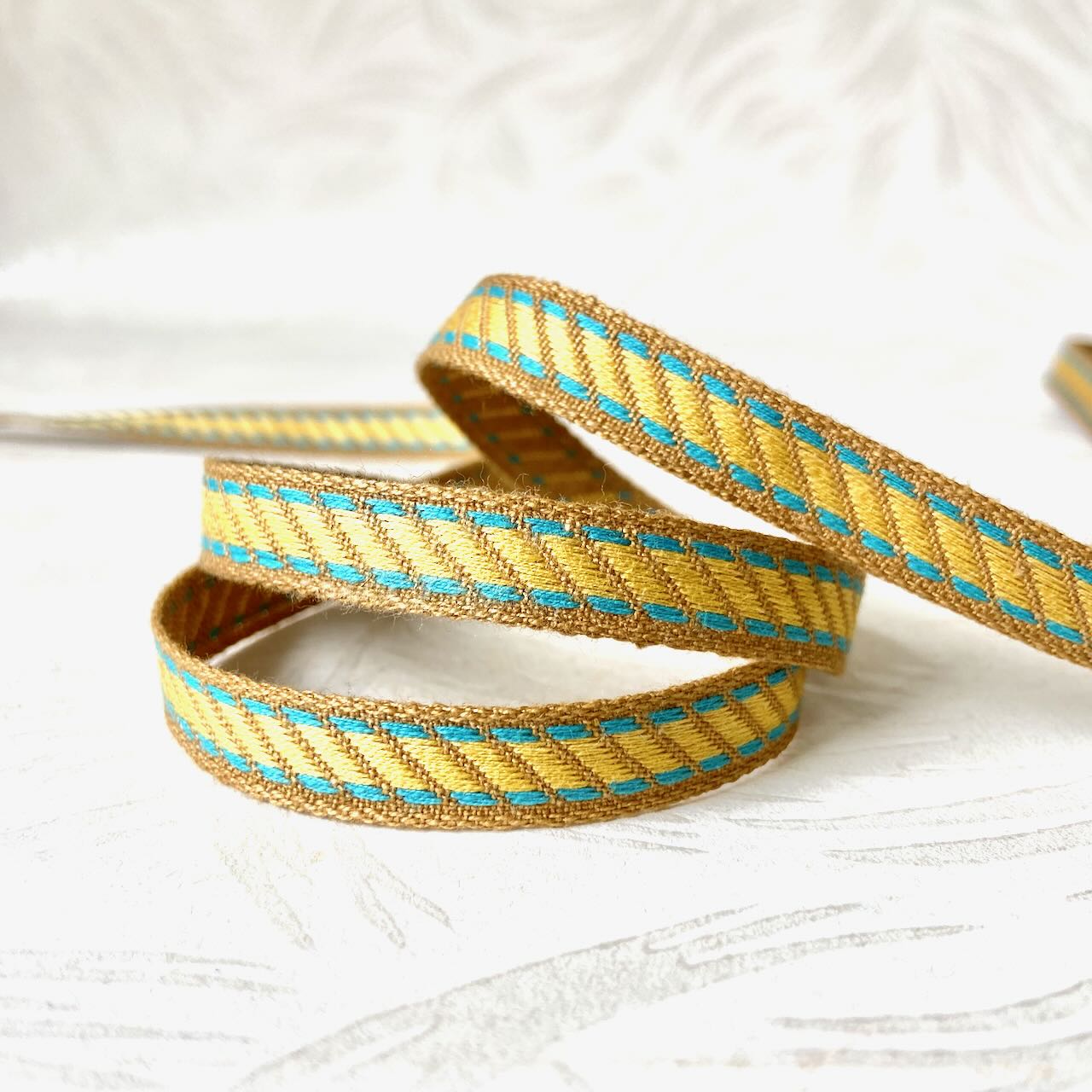 Diagonal_Stripe_Jacquard_Ribbon