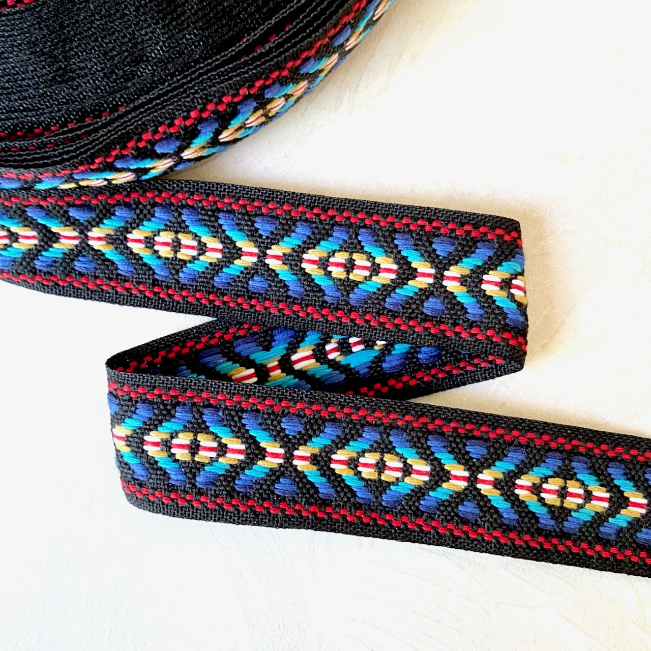 Diamond_Arrow_Jacquard_Ribbon