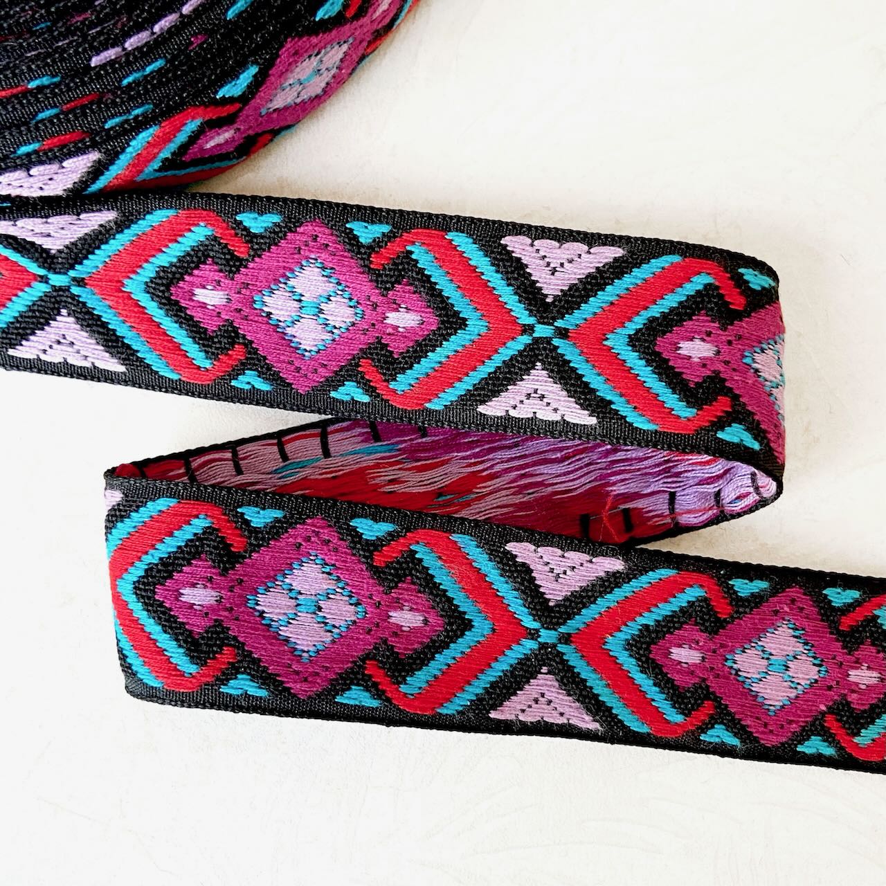 Diamond_Vision_Jacquard_Ribbon