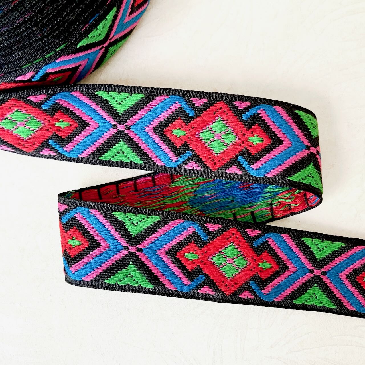 Diamond_Vision_Jacquard_Ribbon