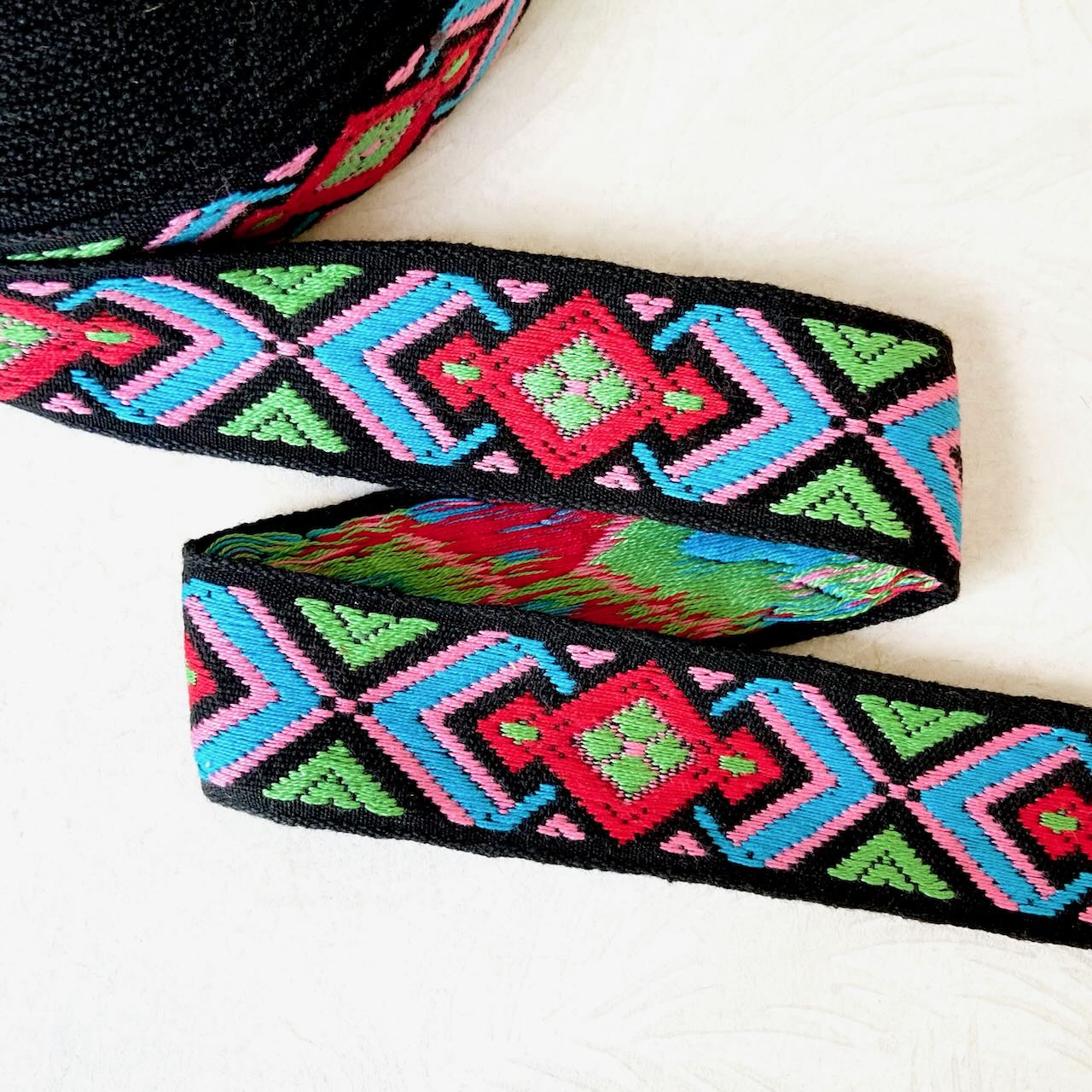 Diamond_Vision_Jacquard_Ribbon