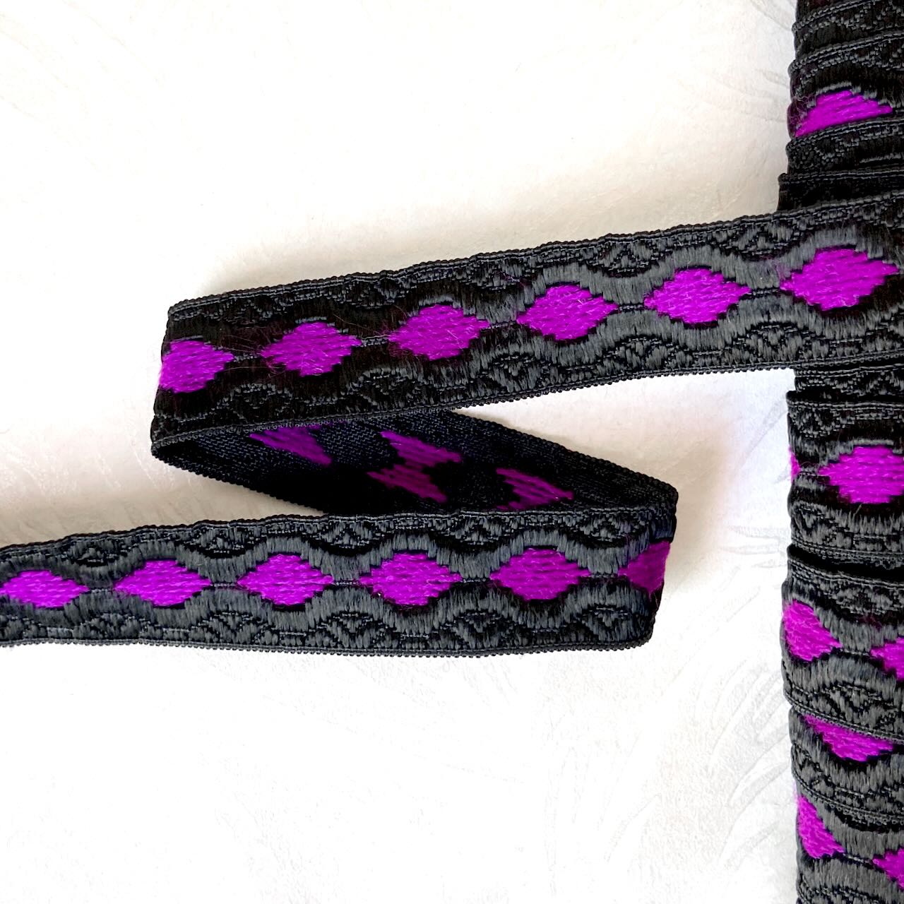 Diamond_Weave_Jacquard_Ribbon