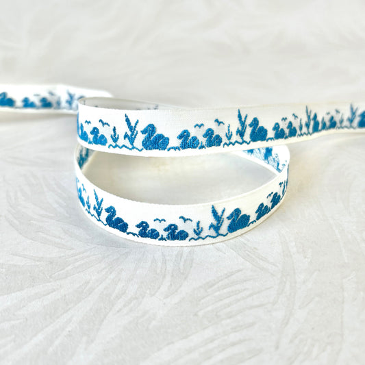Duck_Family_Jacquard_Ribbon