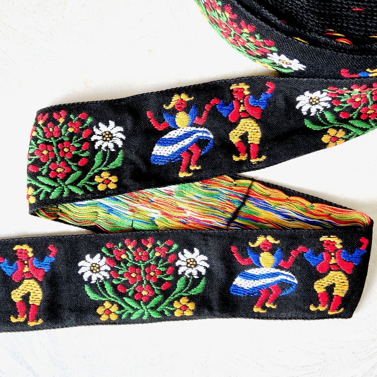 Edelweiss_Dancers_Jacquard_Ribbon