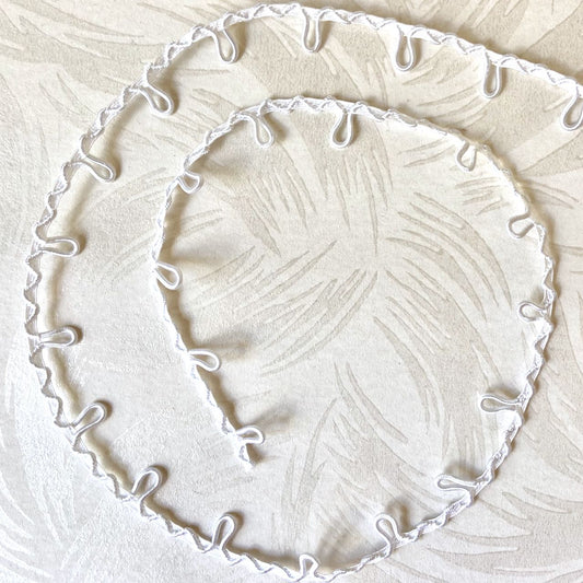 Elastic_Button_Loop_White