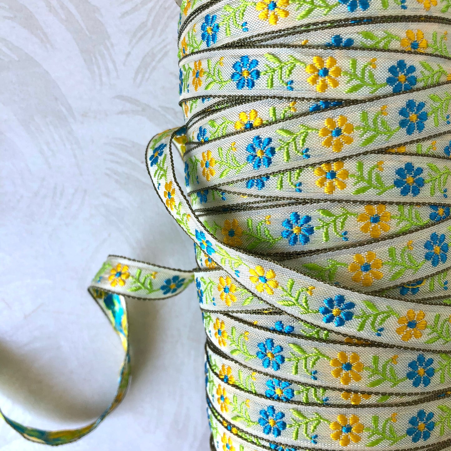 Narrow Daisy Jacquard - Vintage - Multiple Colorways