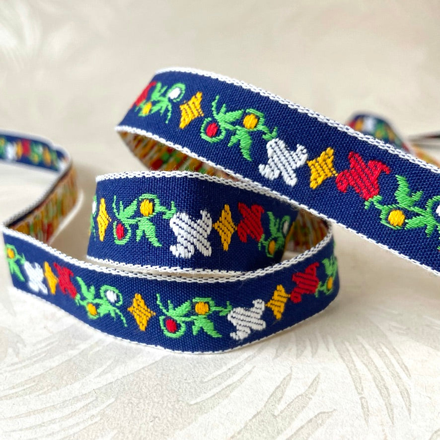 Tulip Flourish Jacquard - Multiple Colorways