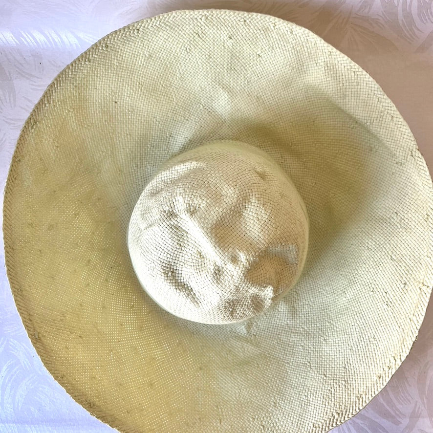 Woven Paper Body (Capeline)