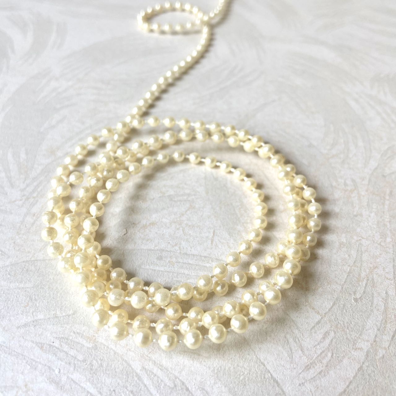 Faux_Pearls_Cream
