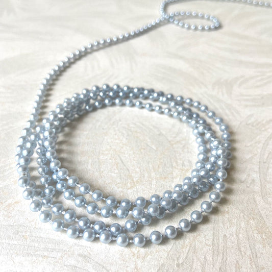 Faux_Pearls_Grey