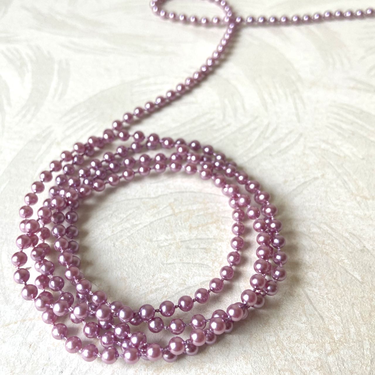 Faux_Pearls_Lilac