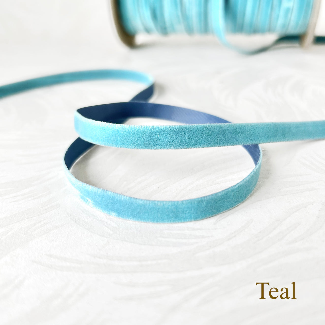 Flat_Velour_Ribbon