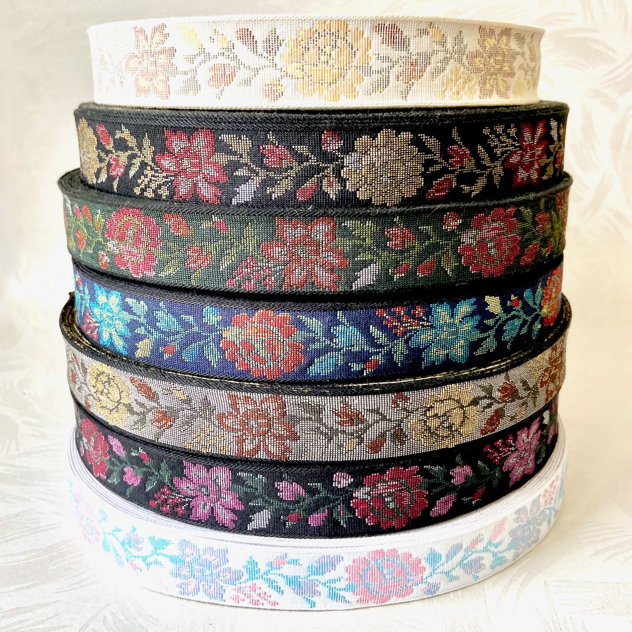 Floral_Tapestry_Jacquard_Ribbon