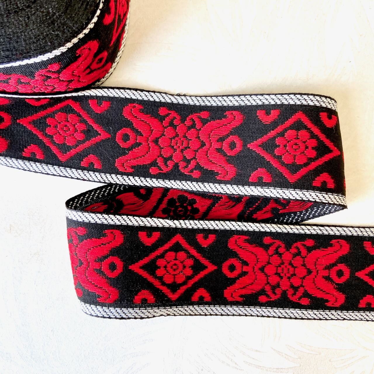 Floral_Diamond_Jacquard_Ribbon