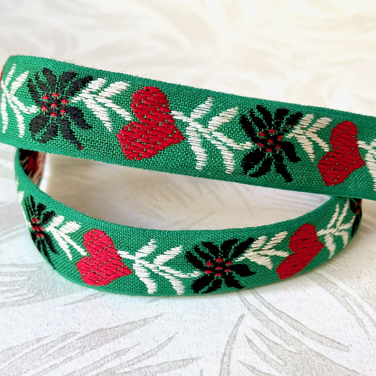 Floral_Heart_Jacquard_Ribbon_Green