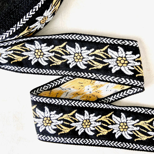 Floral_Jacquard_Ribbon