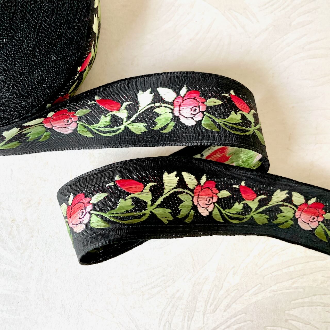 Floral_Jacquard_Ribbon