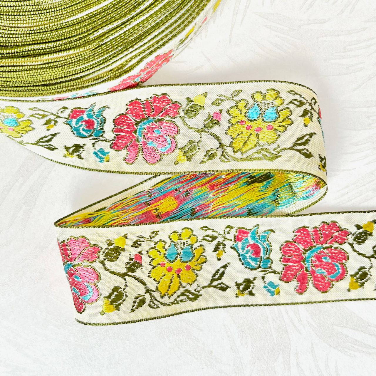 Floral_Jacquard_Ribbon