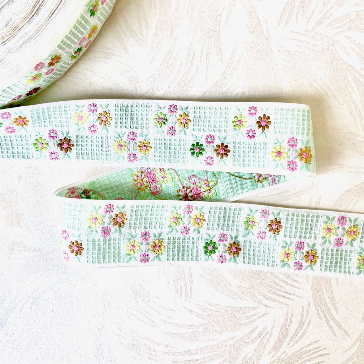 Floral_Jacquard_Ribbon