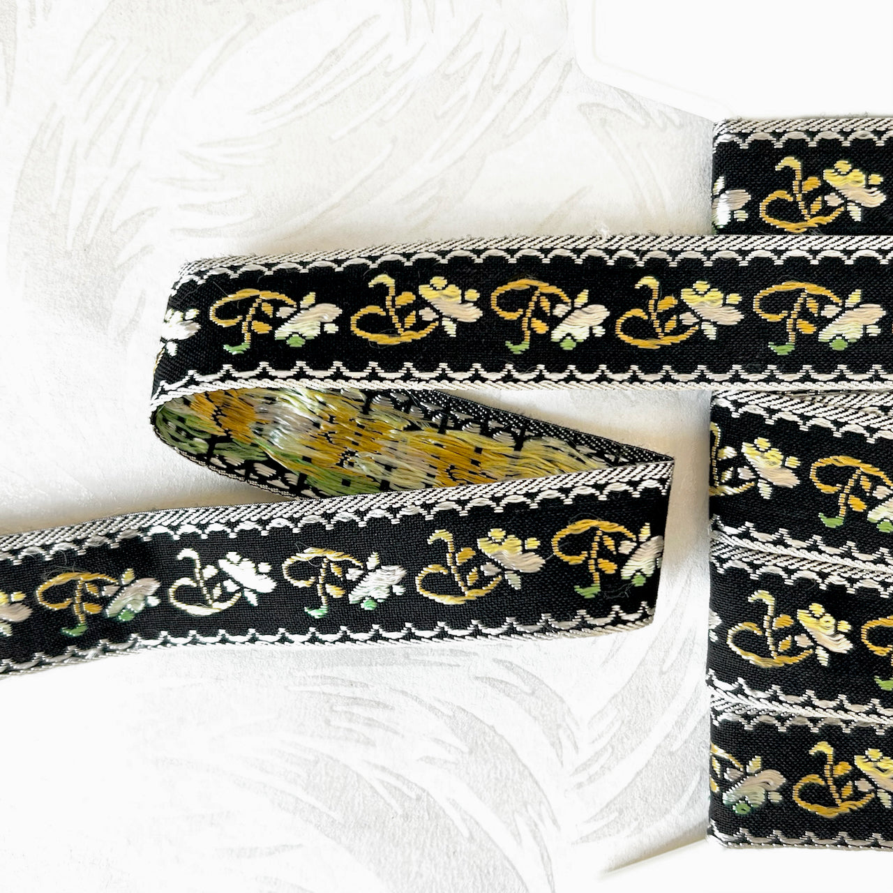 Floral_Jacquard_Ribbon