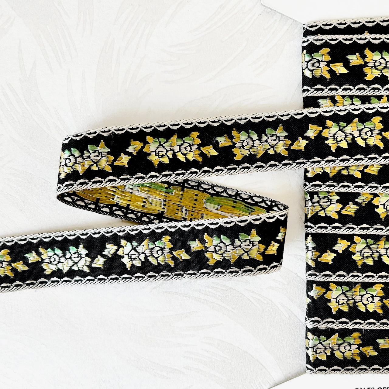 Floral_Jacquard_Ribbon