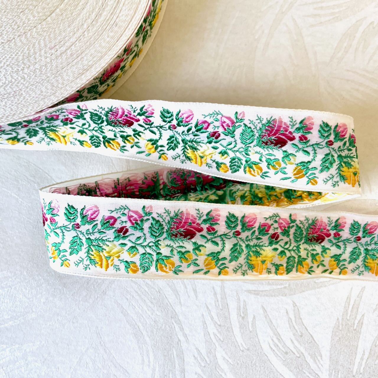 Floral_Jacquard_Taffeta_Ribbon