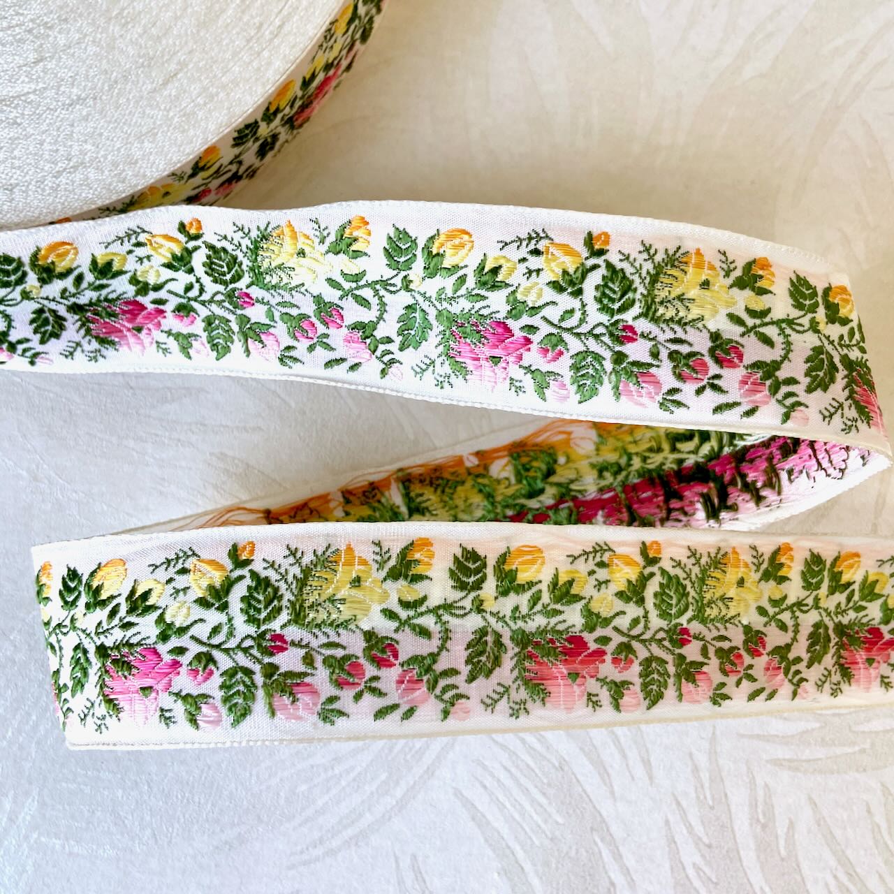 Floral_Jacquard_Taffeta_Ribbon