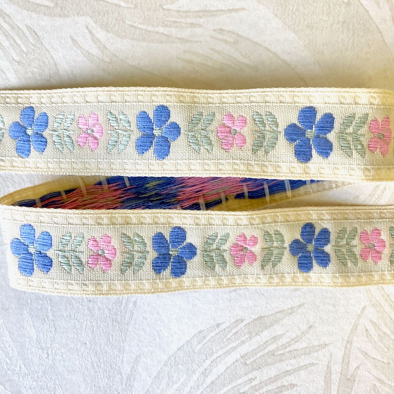 Floral_Leaf_Jacquard_Ribbon