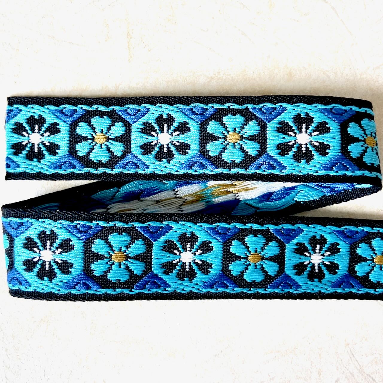 Floral_Octagon_Jacquard_Ribbon