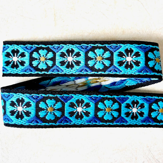 Floral_Octagon_Jacquard_Ribbon