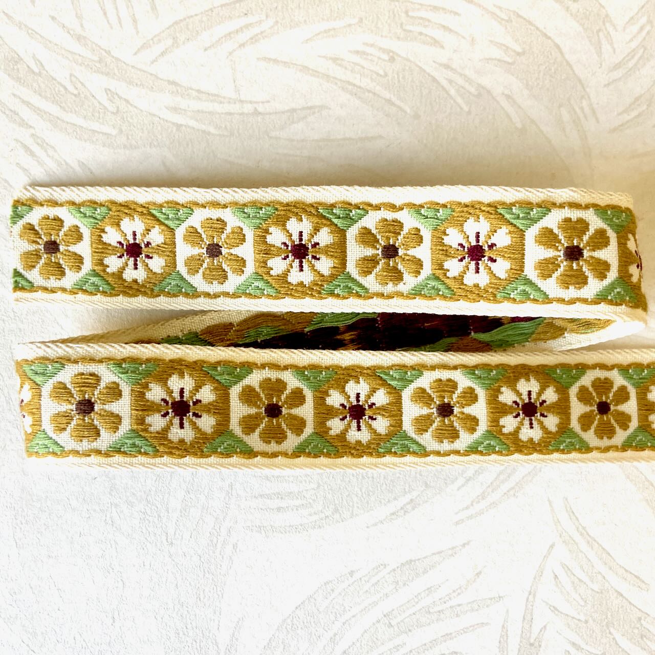 Floral_Octagon_Jacquard_Ribbon