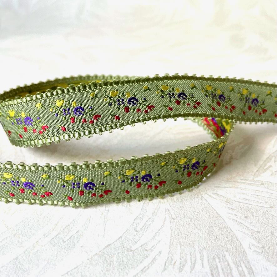 Floral_Picot_Edge_Jacquard_Ribbon