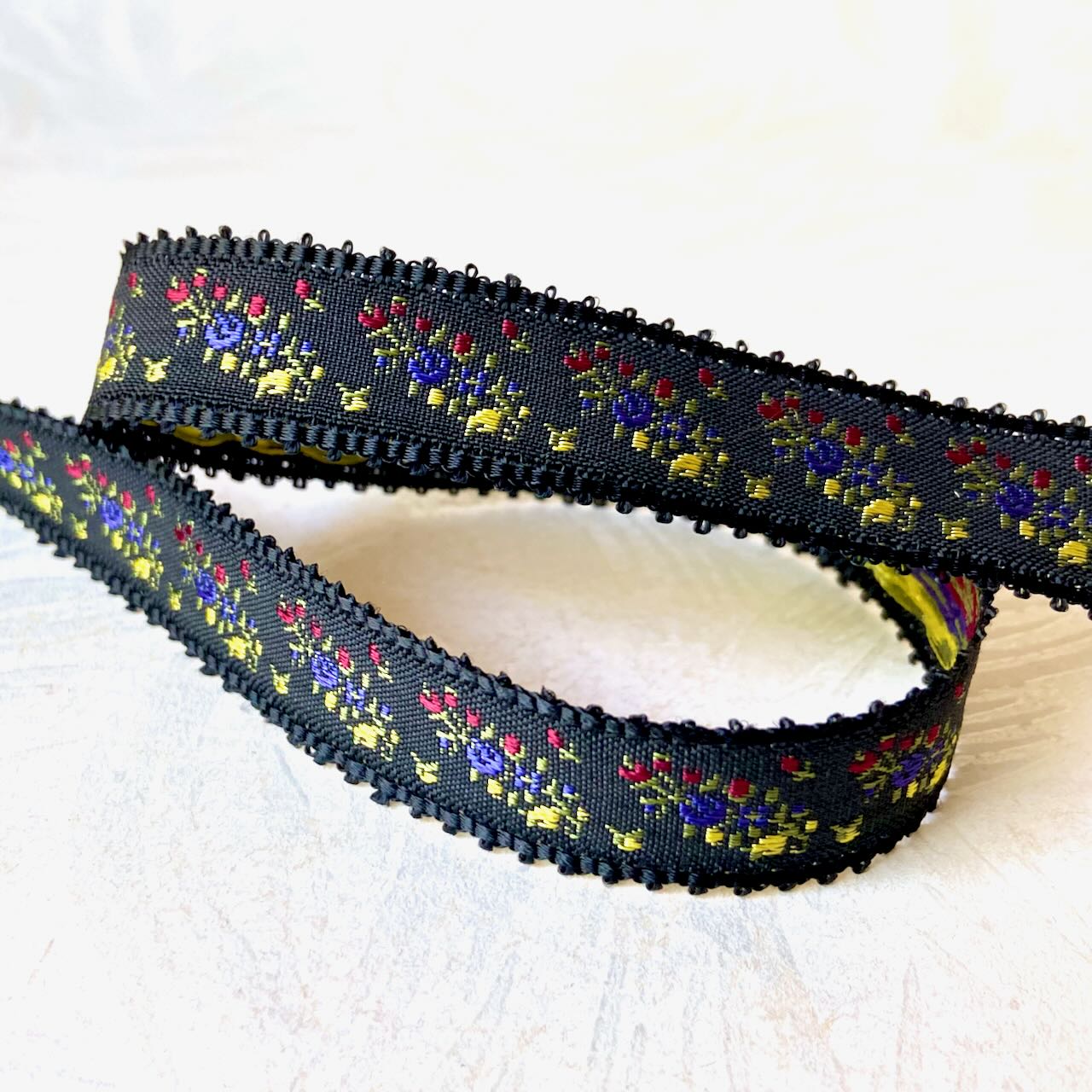 Floral_Picot_Edge_Jacquard_Ribbon