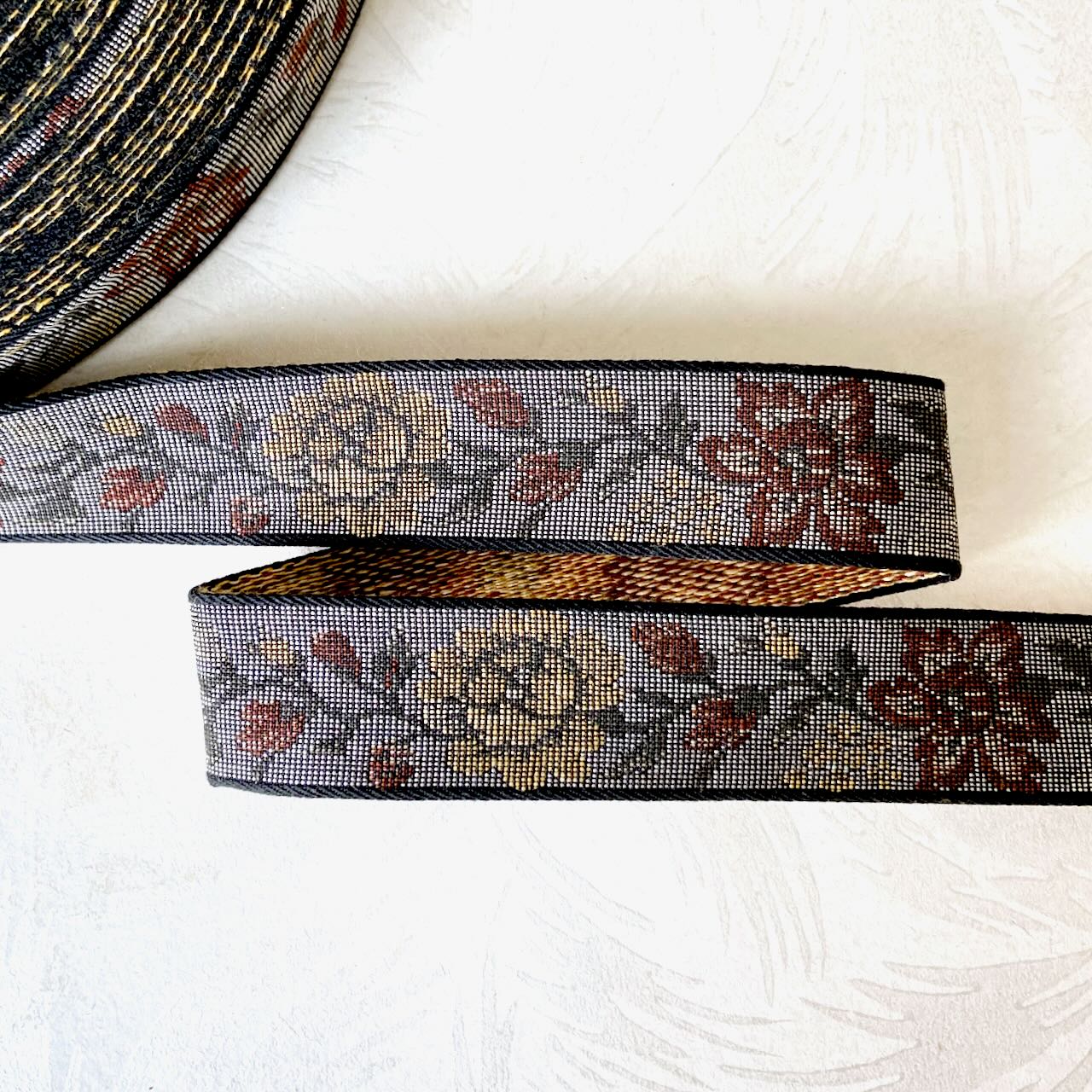 Floral_Tapestry_Jacquard_Ribbon