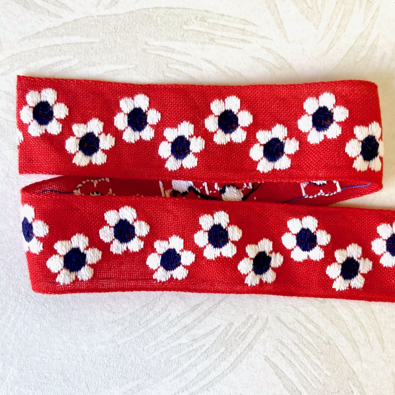 Flower_Zig_Zag_Jacquard_Ribbon