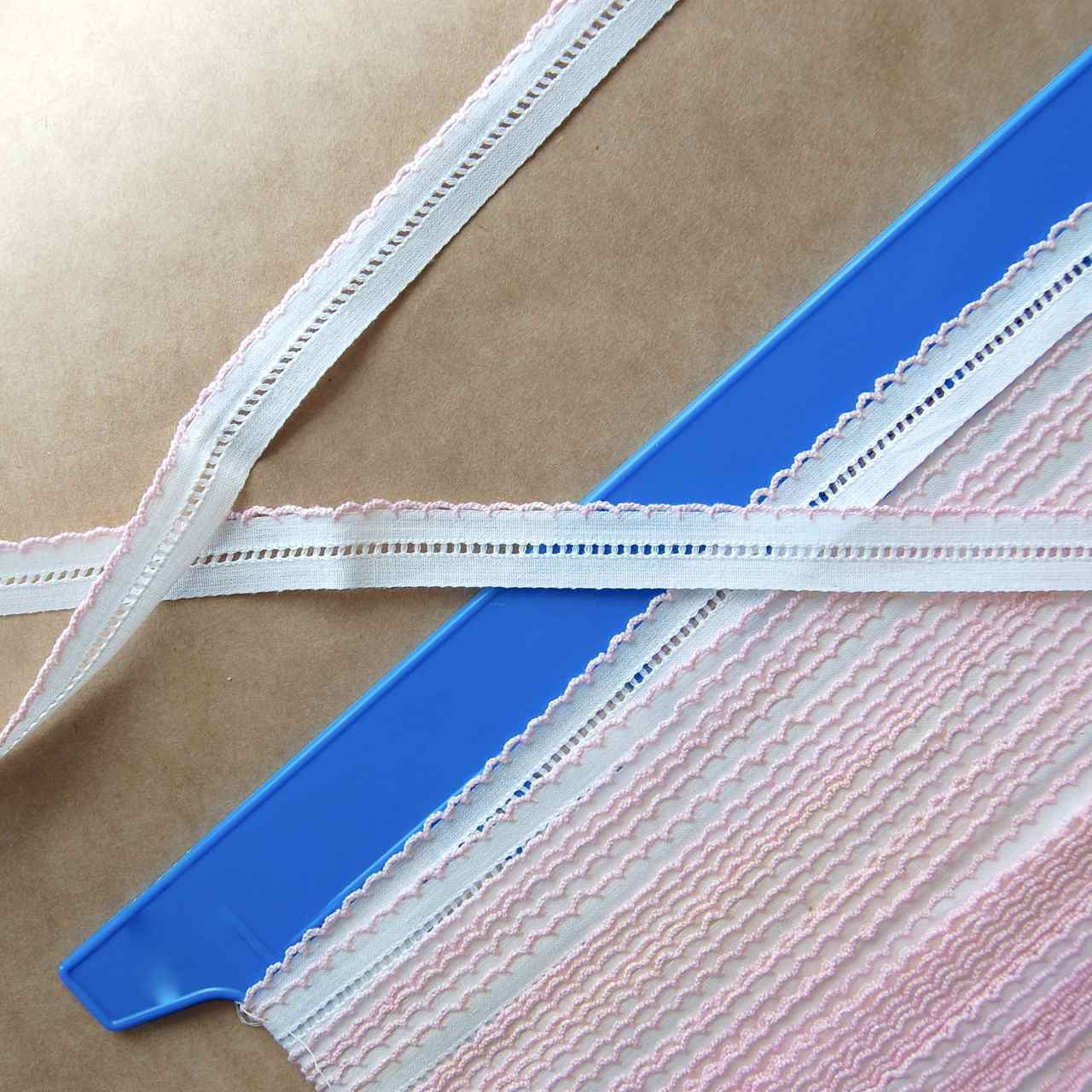 Hemstitch Scallop Entredeux Edging - Vintage