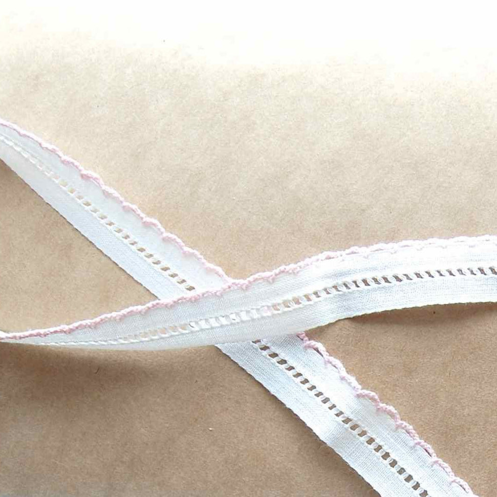 Hemstitch Scallop Entredeux Edging - Vintage