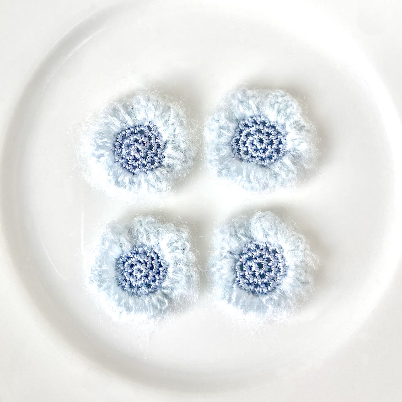 Fuzzy_Crochet_Flower