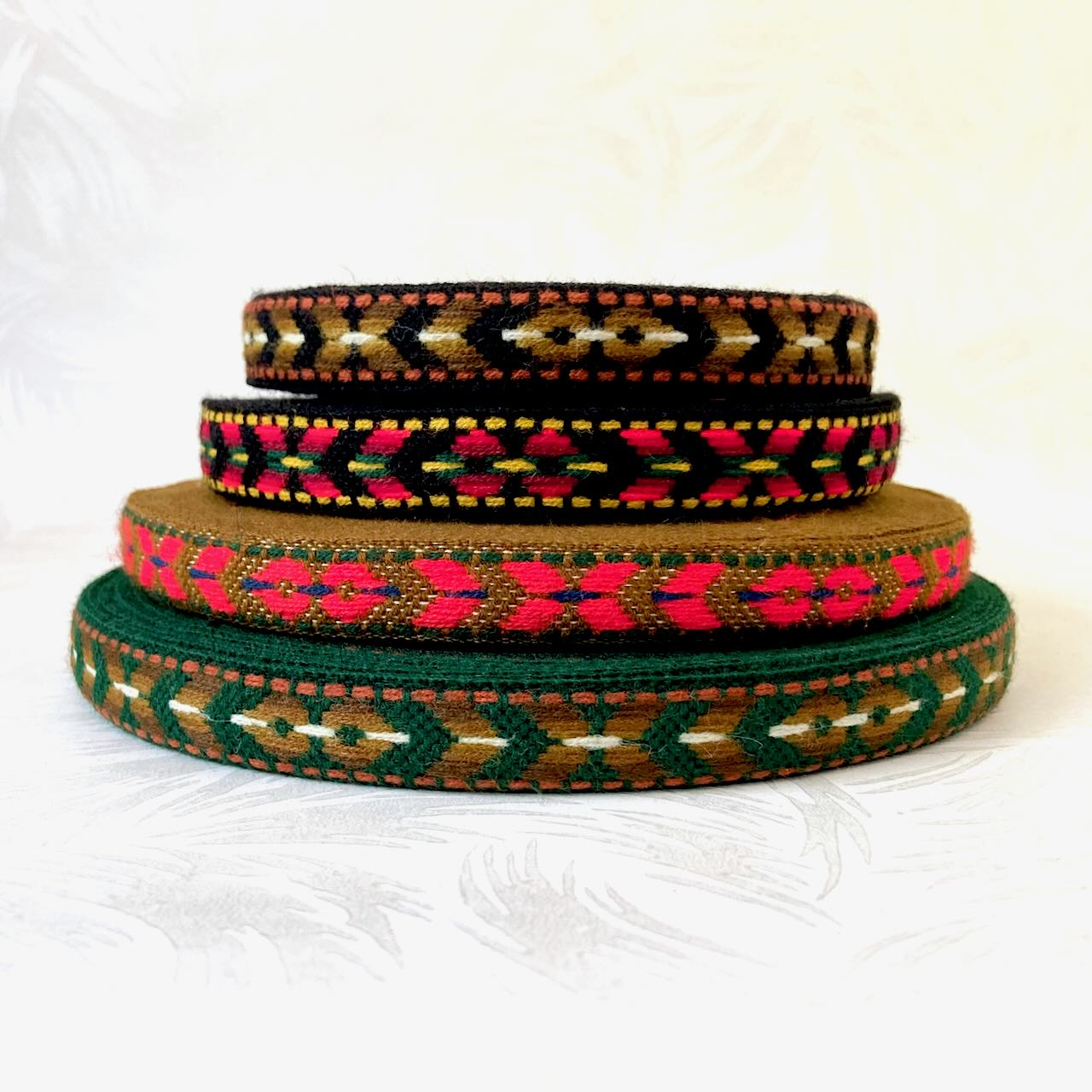 Geometric_Sweater_Jacquard_Ribbon