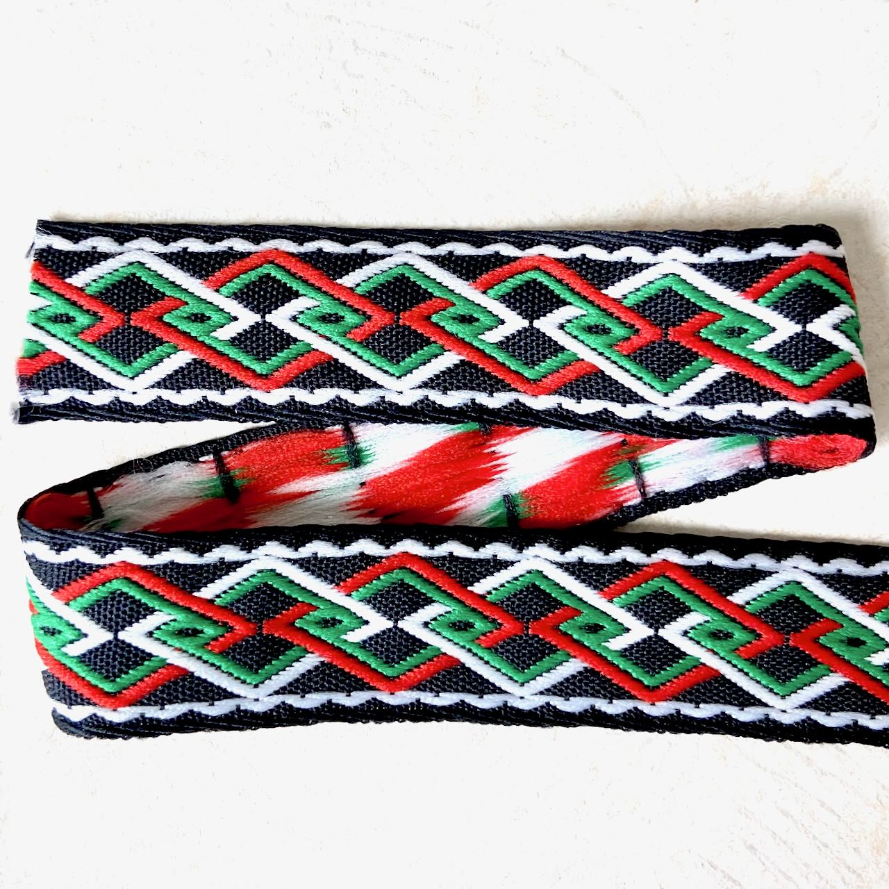 Geometric_Diamond_Jacquard_Ribbon