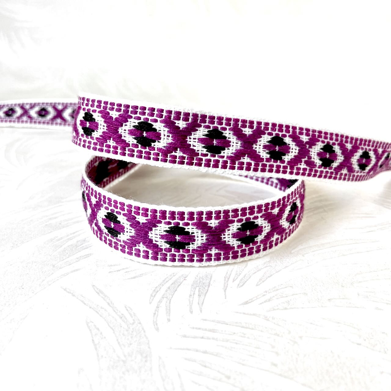 Geometric_Jacquard_Ribbon