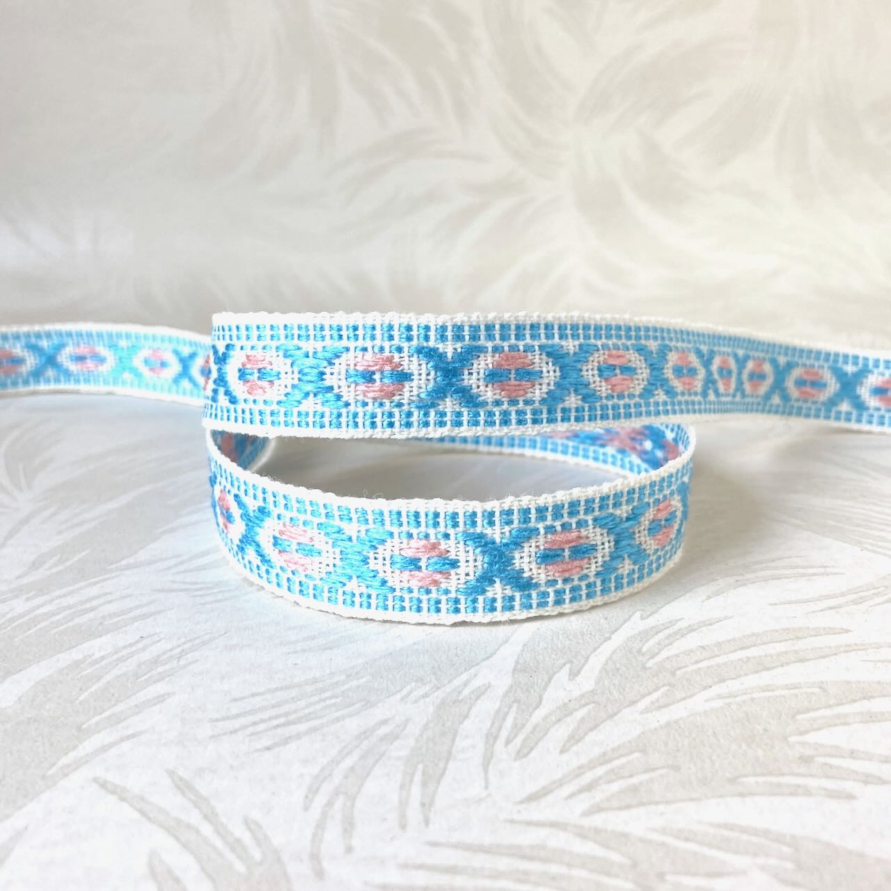 Geometric_Jacquard_Ribbon