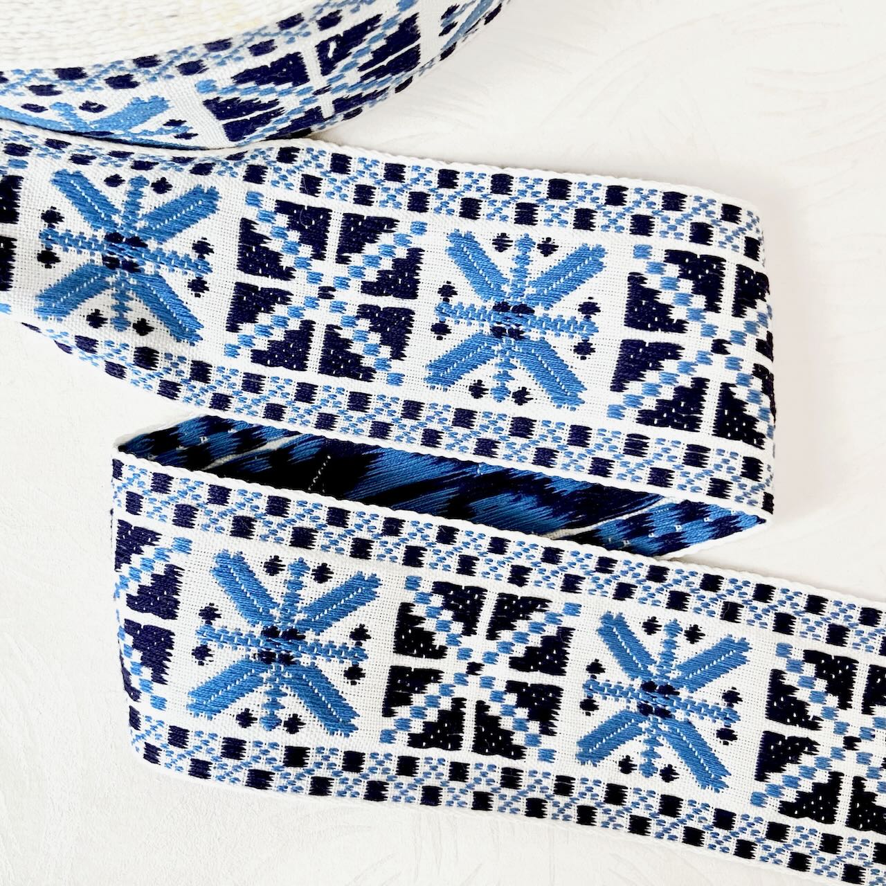 Geometric_Jacquard_Ribbon