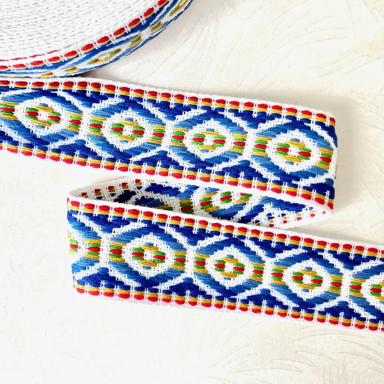 Geometric_Jacquard_Ribbon