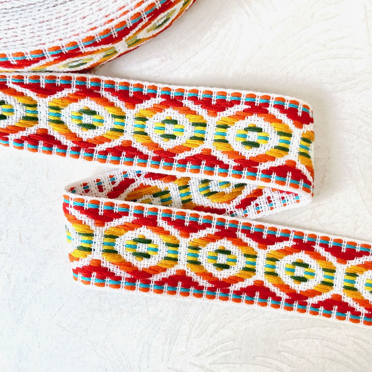 Geometric_Jacquard_Ribbon