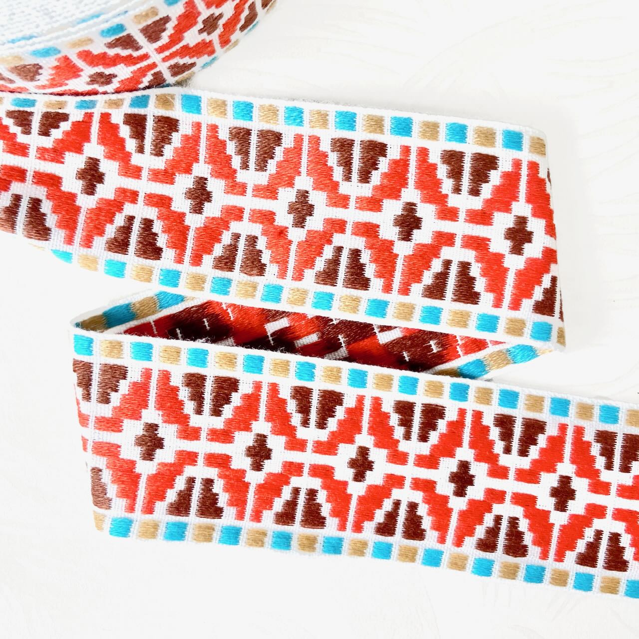 Geometric_Jacquard_Ribbon